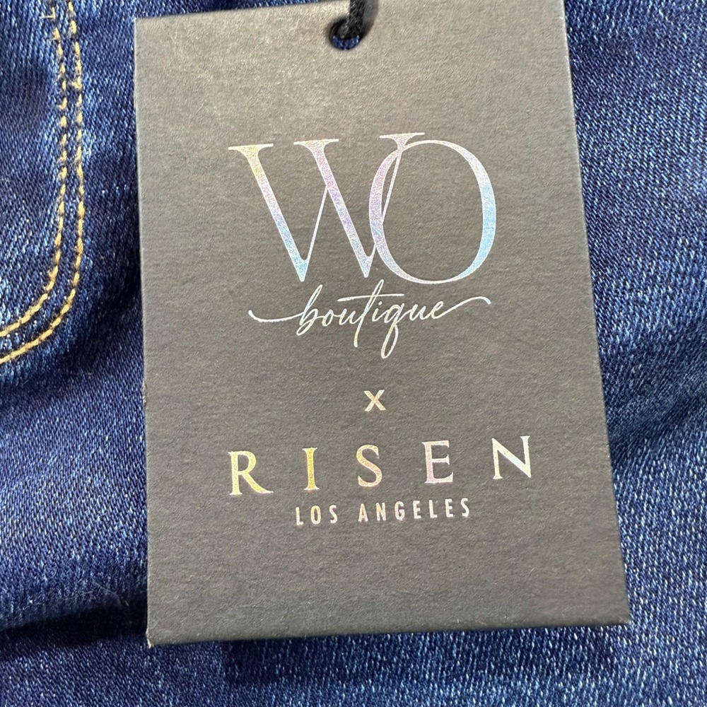 Wild Oak Boutique x Risen Jeans High Rise Distressed Fringe Hem Flare Size 5/27 - Picture 3 of 11